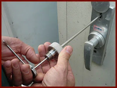 Leonardo Locksmith Service Leonardo, NJ 732-366-9360 - 5-lock-opening